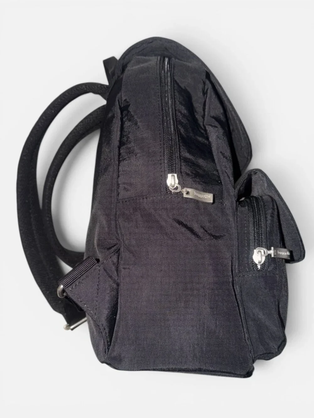 Baggallini Mission Backpack Black Water-Resistant Nylon Travel Bag Tablet Sleeve